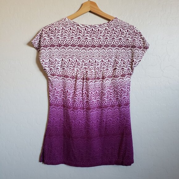 Athleta Ascender Short Sleeve Tee Cotton Top Raspberry Bantu Size S Tribal Ombre - Picture 6 of 10